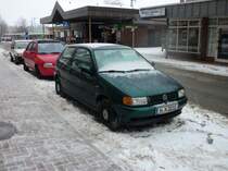 VW Polo in Lehrte, am 05.12.10.