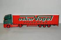 Mercedes Benz Actros LH 02 Volumen-Sattelzug  Oskar Vogel  