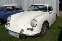 Porsche 356C vor den Hallen des Flugplatzes Niershorst (Grefrath, 11.9.2010)