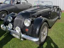 Ein Morgan vor den Hallen des Flugplatzes Niershorst (Grefrath, 11.9.2010)