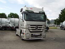 Ein Mercedes Benz Actros Zugmaschine in Wrth am 12.06.09