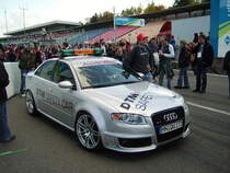 Ein Audi A4 Safety Car am Hockenheimring am 25.10.06
