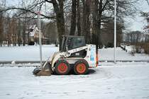 Kleinbagger im Lehrte, am 09.12.10