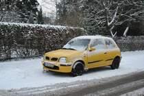 Nissan Micra, am 09.12.10 in Lehrte.