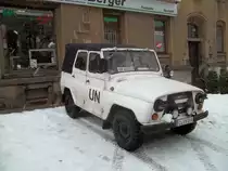 UAZ 469 am 12.12.2010 in der verschneiten Geibelstra�e in Chemnitz 