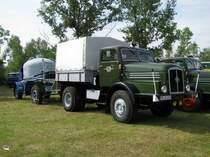 Zugmaschine Z 6 mit Anhnger aus dem Prignitz-Kreis beim 11. Perleberger Oldtimer- und Militrfahrzeugtreffen, Flugplatz Perleberg 12.07.2009