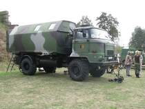 L 60 mit Spezialaufbau aus dem Mrkisch-Oderland-Kreis beim Ostfahrzeug-Treffen Finowfurt 24.04.2010