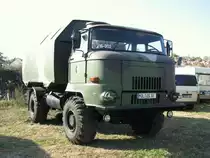 L 60 mit Funkkoffer der -NVA- aus dem M�rkisch-Odelland-Kreis beim 6. gro�e TATRA-Treffen Seehausen/Altmark 20.09.2009