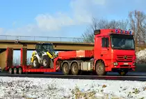MB Actros 3358 Tieflader auf der A61 bei Miel - 15.12.2010