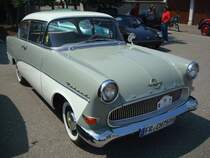 Opel Rekord P1, 4-Zyl.Motor mit 1500ccm und 50PS, Baujahr 1959, Oldtimertreffen Gundelfingen/Brsg. Juni 2010