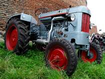 PRIMUS-Diesel_TypPD2L;Baujahr 1956 mit 24PS MWM-Motor bei der Oldtimerveranstaltung in Mnsteuer;100808
