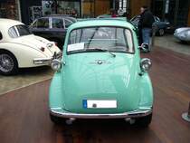Frontansicht einer BMW Isetta 250. Dsseldorfer Meilenwerk 15.03.2008.