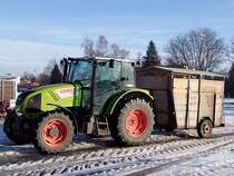 CLAAS_AXOS320 befindet sich mit dem mitgefhrten Viehhnger am Rieder Messegelnde;101221