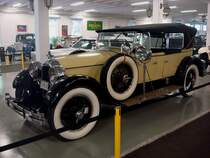 Duesenberg Model A Tourer, amerikanische Luxuslimousine von 1923, 8Zyl.-Reihenmotor mit 4260ccm und 88PS, 140Km/h, von den 550 gebauten Fahrzeugen existieren noch 40 Stck, Autosammlung Steim Schramberg, Aug.2010