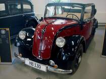 Mercedes 130, Baujahr 1935, 4-Zyl.Motor mit 1300ccm und 26PS, 80Km/h, Autosammlung Steim Schramberg, Aug.2010