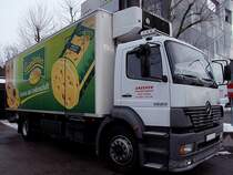 ATEGO-1823 aus dem Kreis Deggendorf stellt in Obersterreich Waren zu;101220