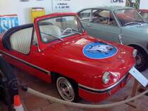 Victoria  Spatz , offener 3-sitziger Kleinwagen der bayrischen Firma mit GFK-Karosserie, 250ccm und 16PS, Baujahr 1958, Oldtimermuseum Mekirch, Aug.2010