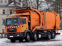 MAN FE310-A mit Aufbau zum Abtransport von Altpapier;101220