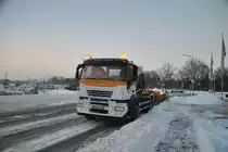 Iveco Abrollkipper, in Lehrte, am 20.12.2010 in Lehrte.