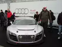Ein Audi R8 GTR mit mir auf den Foto auf den Hockenheimring pr�sentiert beim DTM Rennen am 17.10.10