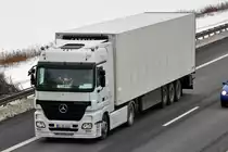 MB Actros 1846 K�hlsattel, A61 bei Miel 30.12.2010