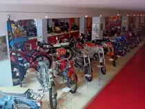 Z�ndapp-Museum in Sigmaringen, Blick in einen Teil der Ausstellung, gr��te Z�ndapp-Sammlung weltweit, Aug.2010