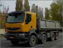 Renault Kerax 450 DXI Euro 5, aufgenommen in Ettelbr�ck am 01.11.2010.