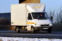 MB Sprinter 313 CDi auf der A61 bei Miel - 15.12.2010