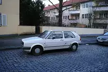 VW Golf II, am 09.01.2011 in Hannover´s Innenstadt.