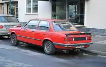 Heck des BMW 320 Automatic, in Hannover´s Innenstadt am 08.01.2011.