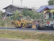 Eine Strassenwalze SAKAI SW60 in der N�he der Stadt Nang Rong im Nordosten Thailands am 17.01.2011