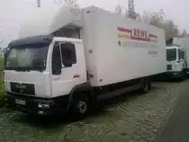 MAN LE 220C, mit K�hlkoffer in HH-Wilhemsburg ,am 31.10.10