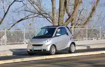 Smart auf der Kennedybr�cke in Bonn - 10.01.2011