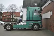 Renault Magnumun Zugmachine steht am 26.01.2011 bei Aldi/Lehrte.