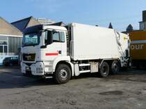 MAN TGS 26.320 Mllwagen in Biel am 29.01.2011