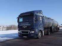 MAN TGX18.440 rast auf der abschssigen B143 seiner Heimat, und somit dem Wochenende entgegen;110128