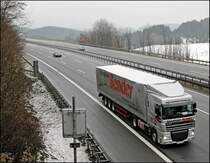 DAF XF 105.460 der Spedition Bender, aus Freudenberg, bei Ldenscheid. (27.03.2008)