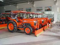 KUBOTA Traktoren L4708 am 08.02.2011 in Buri Ram / Thailand