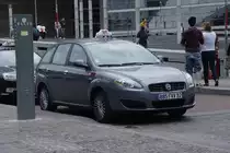 Ein Pariser FIAT Taxi am 18.07.2009 in La Dfense