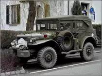 Auch dieser Dodge T214 0,75to 4x4 war als Teilnehmer der 22. Winter Rally belgischer Militrfahrzeuge unterwegs, aufgenommen whrend einem Halt in Wiltz am 05.02.2011.
