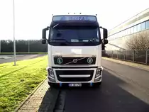 Volvo Schwertransport Zugmaschine mit 480 Ps. gesehen Februar 2011 Kerpen Industriegebiet von Alteisenjo. http://www.suzuki-gr650.de