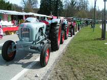 EICHER aus dem Landkreis Griesbach i. Rottal fhrt die Oldtimertraktorenparade im sterreichischem St. Martin/Innkr. an; 080330
