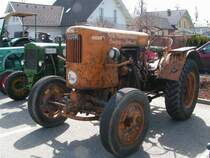 Fahr-Schlepper mit einigen  Altersflecken  whrend der Oldtimerparade in St.Martin/Innkr.; 080330