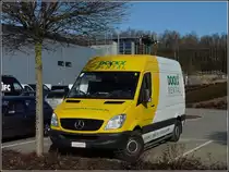 Sch�ner Mercedes Benz sprinter steht auf einem Parkplatz. 07.03.2011