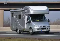 Hymer Camp GT Wohmobil auf der A61 bei Miel - 04.03.2011