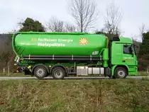 Der Silo Mercedes Benz Actros in Kleingem�nd am 12.03.11