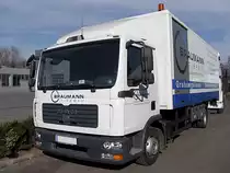 MAN mit Aufbau f�r Grabungslosen Rohrleitungsbau;110312