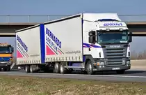 Scania R 420 Tandemzug von  Logistik Bernards  auf der A61 bei Miel - 04.03.2011