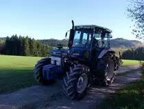 FORD-7610 eilt �ber holprige M�hlviertler G�terwege;101029