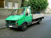 Iveco Daily 40-8 Pritsche, gesehen in Berlin 06/2007.